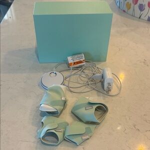 Owlet Mint Green Baby Sock Monitor Set